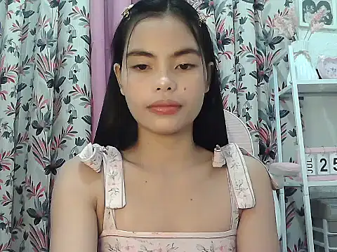 Snapshot of urprettyjane4u chatting on 07-24-26, 10:30 urprettyjane4u online show from 07-24-26, 10:30