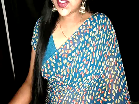 Snapshot of Shara20 chatting on 08-07-26, 05:59 Shara20 online show from 08-07-26, 05:59