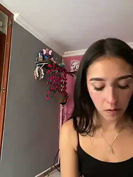 NickiCute  online show from 07-16-26, 09:32