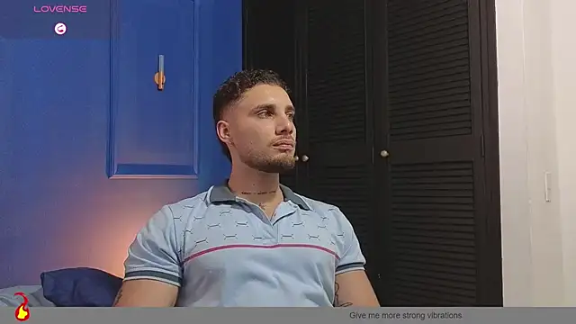 Snapshot of Kiing_001 chatting on 07-15-26, 07:30 Kiing 001 online show from 07-15-26, 07:30