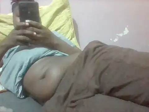 Snapshot of mislover chatting on 08-01-26, 09:30 mislover online show from 08-01-26, 09:30