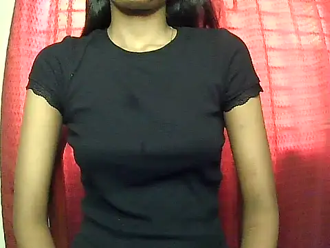 Snapshot of Siyaralove chatting on 07-31-26, 05:07 Siyaralove online show from 07-31-26, 05:07