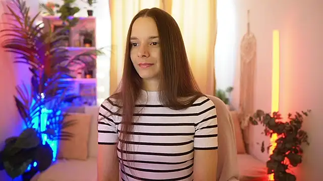 Snapshot of Anna_Leah_ chatting on 07-09-26, 01:37 Anna Leah online show from 07-09-26, 01:37