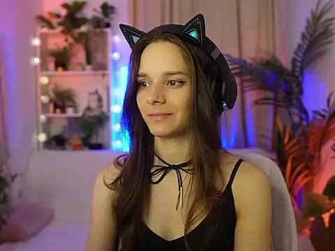 Snapshot of Anna_Leah_ chatting on 07-25-26, 06:16 Anna Leah online show from 07-25-26, 06:16