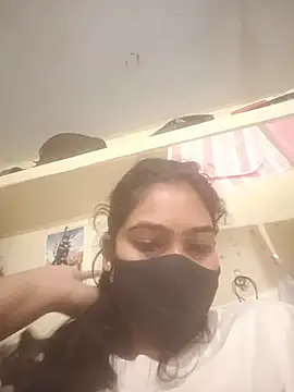 Snapshot of Cute-girlyy chatting on 07-11-26, 04:26 Cute-girlyy online show from 07-11-26, 04:26