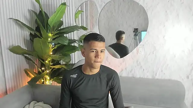 Noah sexhotty online show from 07-11-26, 02:03