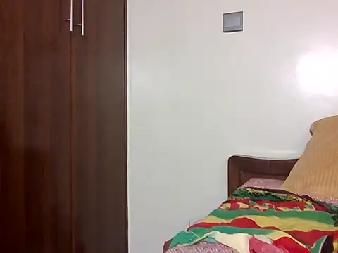 Snapshot of fineriri chatting on 06-28-26, 12:38 fineriri online show from 06-28-26, 12:38