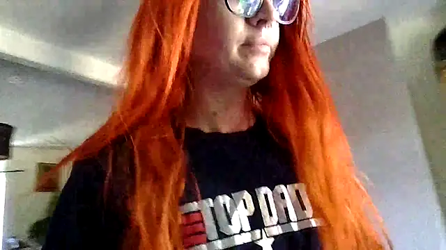 Snapshot of boodemblue chatting on 07-12-26, 08:27 boodemblue online show from 07-12-26, 08:27