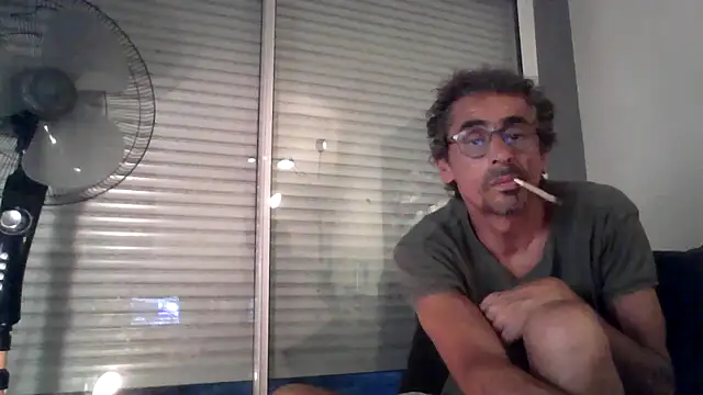 Snapshot of psilo273 chatting on 07-19-26, 04:05 psilo273 online show from 07-19-26, 04:05