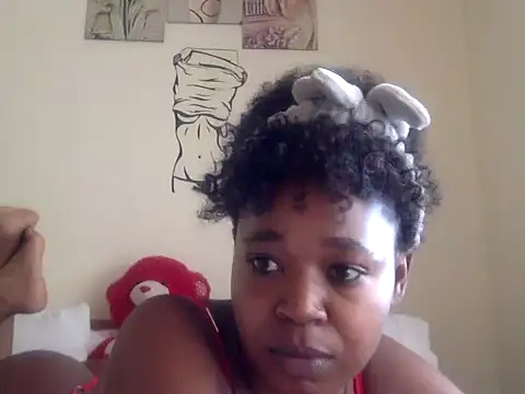 Luxiebaibe online show from 06-28-26, 09:26