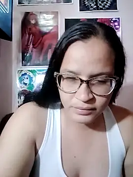 Snapshot of valentina1607 chatting on 07-01-26, 12:12 valentina1607 online show from 07-01-26, 12:12