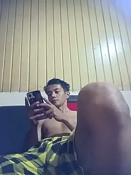 Younk001 online show from 07-28-26, 04:27