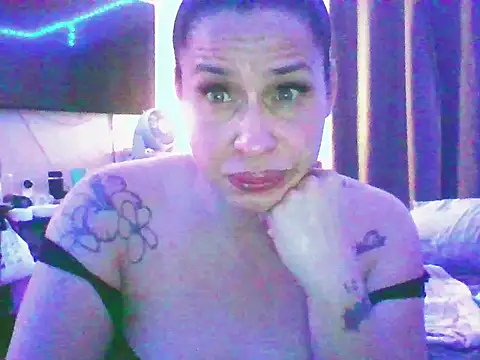 Snapshot of imisamoore69 chatting on 11-30-25, 07:12 imisamoore69 online show from 11-30-25, 07:12