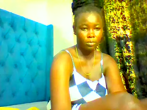 Snapshot of cute_ashley04 chatting on 07-03-26, 06:20 cute ashley04 online show from 07-03-26, 06:20