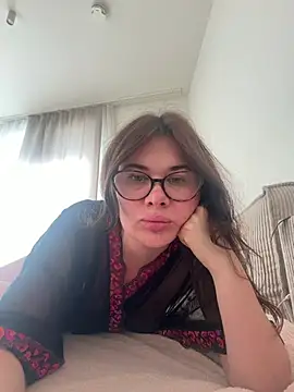 Snapshot of Sophie_Virginia chatting on 07-16-26, 04:35 Sophie Virginia online show from 07-16-26, 04:35