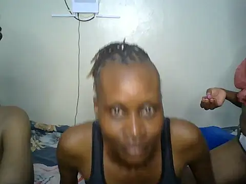 Petitebee01 online show from 07-06-26, 07:49