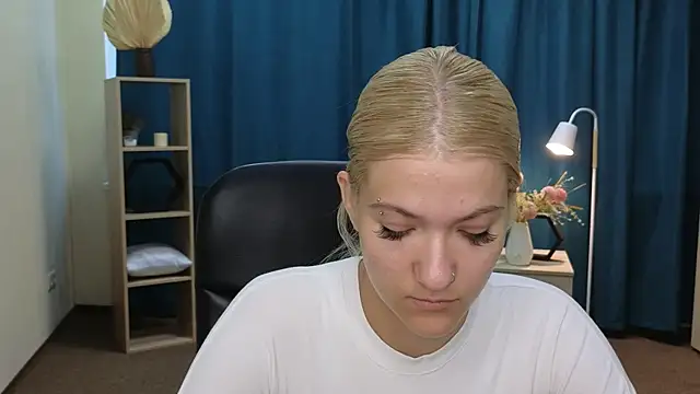 CammyYoula online show from 07-09-26, 04:16