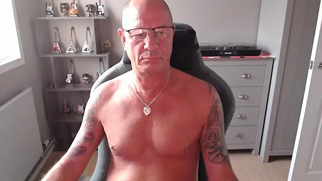 Snapshot of kellysomerset chatting on 07-21-26, 05:21 kellysomerset online show from 07-21-26, 05:21