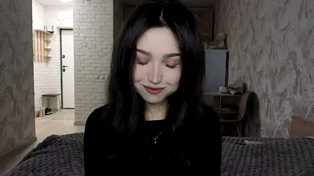 Snapshot of AmieSky chatting on 07-10-26, 02:05 AmieSky online show from 07-10-26, 02:05