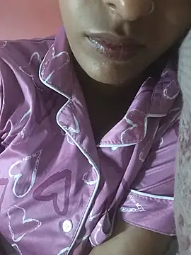 Snapshot of sharmilasingh89 chatting on 07-13-26, 07:27 sharmilasingh89 online show from 07-13-26, 07:27