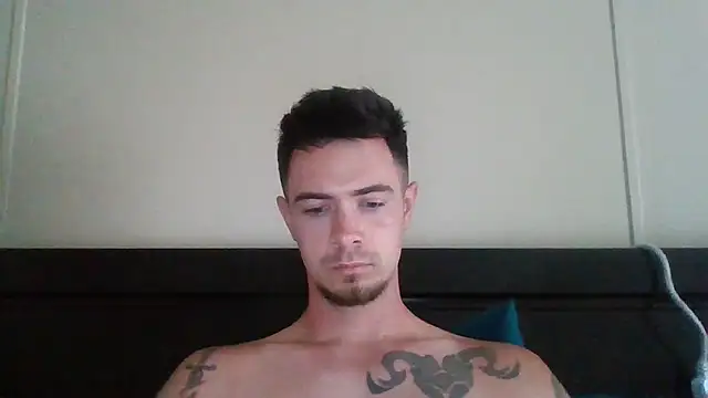 Snapshot of Malemodelxxl chatting on 07-08-26, 08:13 Malemodelxxl online show from 07-08-26, 08:13