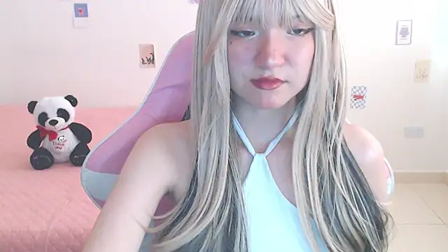 SweetSkyy 1 online show from 07-10-26, 10:34