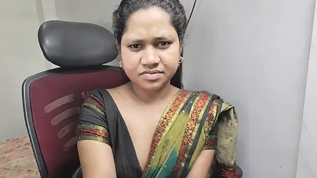 Snapshot of SAmirahha_Bano86 chatting on 07-10-26, 12:15 SAmirahha Bano86 online show from 07-10-26, 12:15
