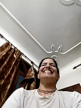 Snapshot of Gori_2 chatting on 07-12-26, 05:04 Gori 2 online show from 07-12-26, 05:04