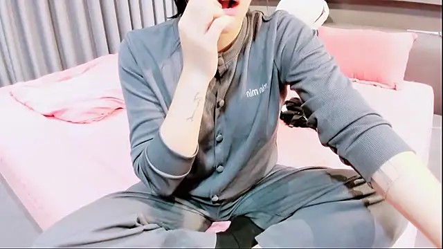 SungkyunnKwan online show from 01-20-25, 04:34