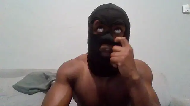 Snapshot of BigDickMo1290 chatting on 07-12-26, 01:40 BigDickMo1290 online show from 07-12-26, 01:40