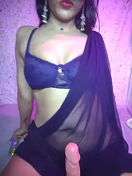 Snapshot of sexyqueen_1 chatting on 07-17-26, 05:29 sexyqueen 1 online show from 07-17-26, 05:29
