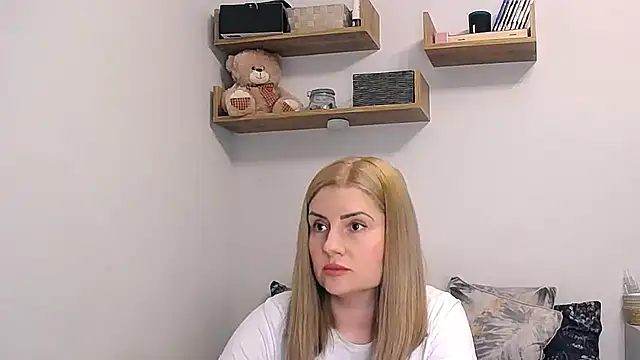 alisenties online show from 05-17-26, 02:35
