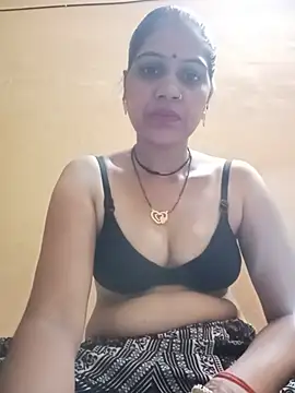 Snapshot of simran_bby chatting on 07-20-26, 05:00 simran bby online show from 07-20-26, 05:00