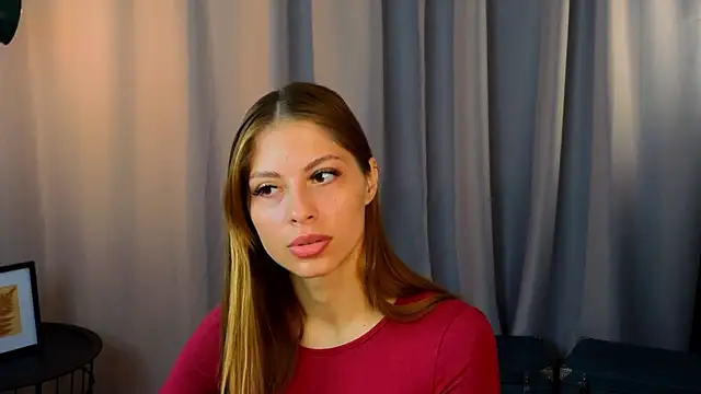 Snapshot of EmiliaLeuze chatting on 07-15-26, 03:45 EmiliaLeuze online show from 07-15-26, 03:45