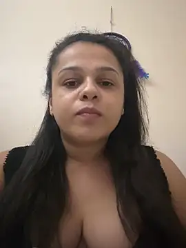 laisagauchinha online show from 07-14-26, 06:18