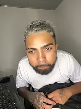 Snapshot of quesito27 chatting on 07-16-26, 02:50 quesito27 online show from 07-16-26, 02:50