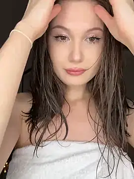 chiarahoney12 online show from 07-16-26, 11:22