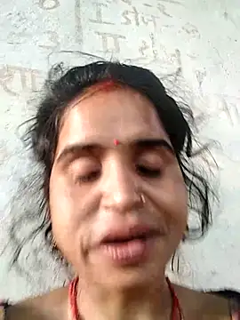 Snapshot of Simran_Love143 chatting on 07-16-26, 12:33 Simran Love143 online show from 07-16-26, 12:33