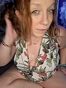 Snapshot of XxMs_StarzxX chatting on 10-10-25, 12:09 XxMs StarzxX online show from 10-10-25, 12:09