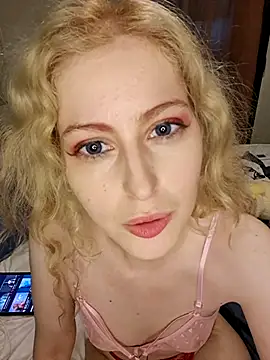 Kiki-wren online show from 08-06-26, 05:37