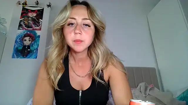 Snapshot of Ashtonrae4 chatting on 07-16-26, 06:03 Ashtonrae4 online show from 07-16-26, 06:03