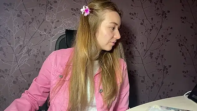 ChereeTyms online show from 07-18-26, 07:23