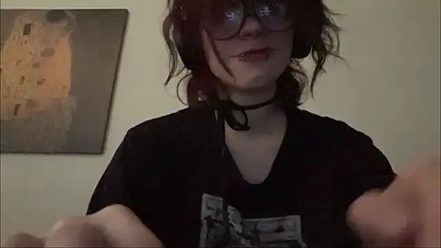 Snapshot of finna_be chatting on 07-20-26, 10:39 finna be online show from 07-20-26, 10:39