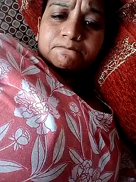 Priya sharma16 online show from 08-01-26, 09:52