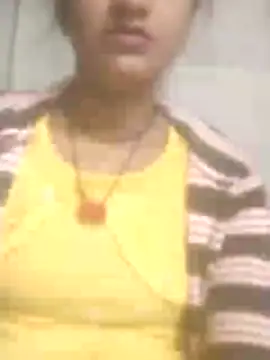 CHANDI HOT34 online show from 07-23-26, 10:35
