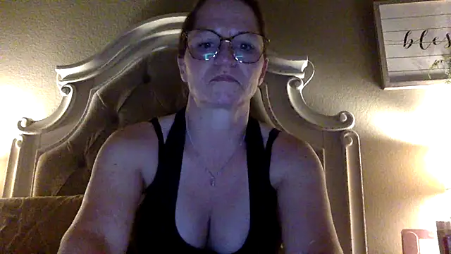 Snapshot of hollydeanbaby chatting on 07-23-26, 05:33 hollydeanbaby online show from 07-23-26, 05:33