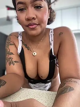 riri brunnete online show from 01-10-25, 02:34