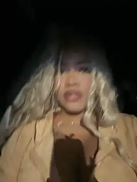 riri brunnete online show from 06-26-26, 04:28
