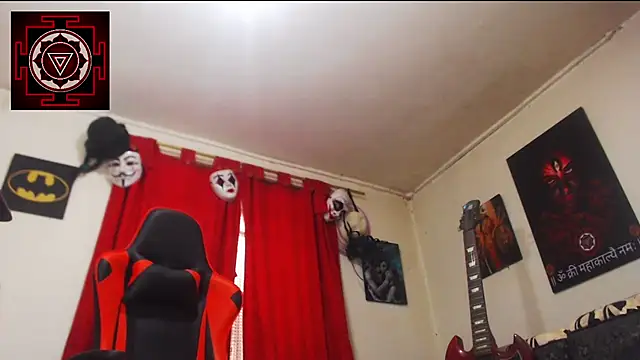 Amanda Valeska online show from 01-11-25, 02:04