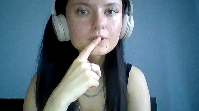 yana101 online show from 07-28-26, 03:21